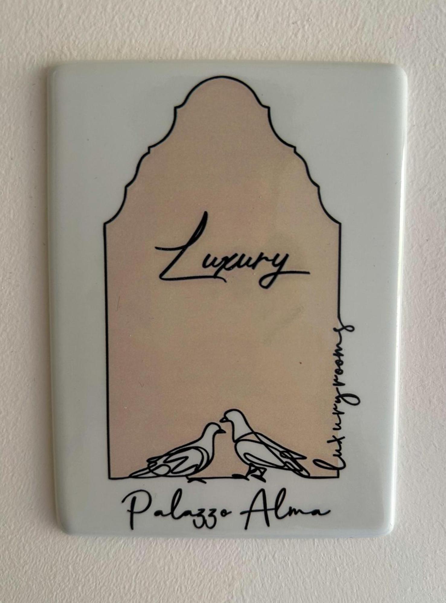 Palazzo Alma Luxury Rooms カザラーノ エクステリア 写真